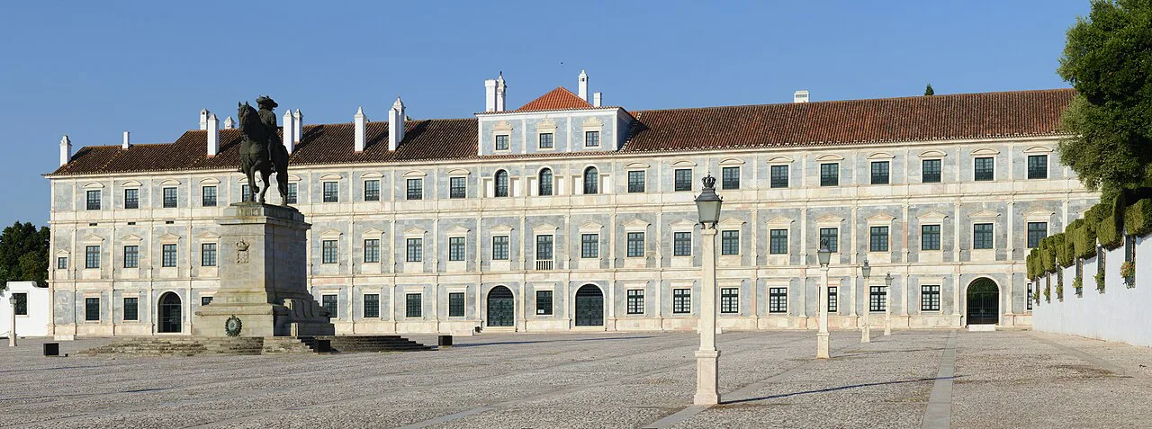 The Ducal Palace of Vila Viçosa and its square.